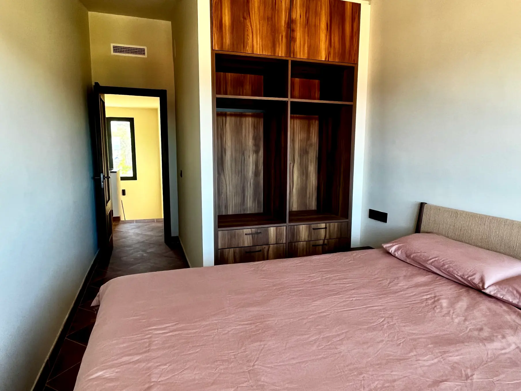 Guests Bedroom Storage